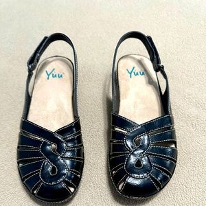 Woman’s black sandals size 8 1/2 M brand Judith Yuu